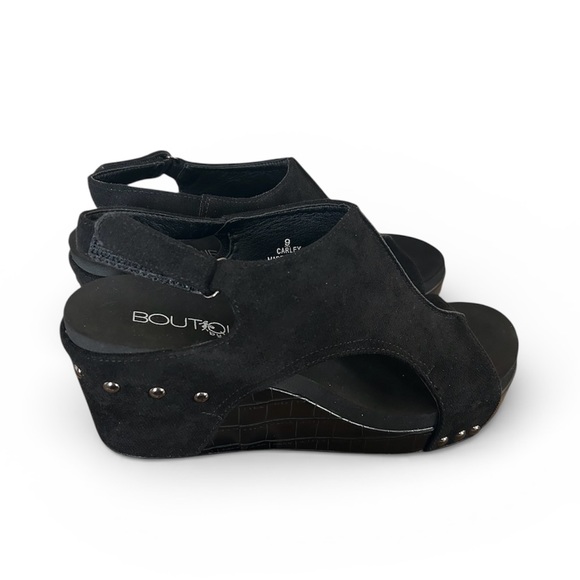 Boutique by Corkys Carley Black Suede Croco Wedge Sandal Women’s Sz 9 MINT